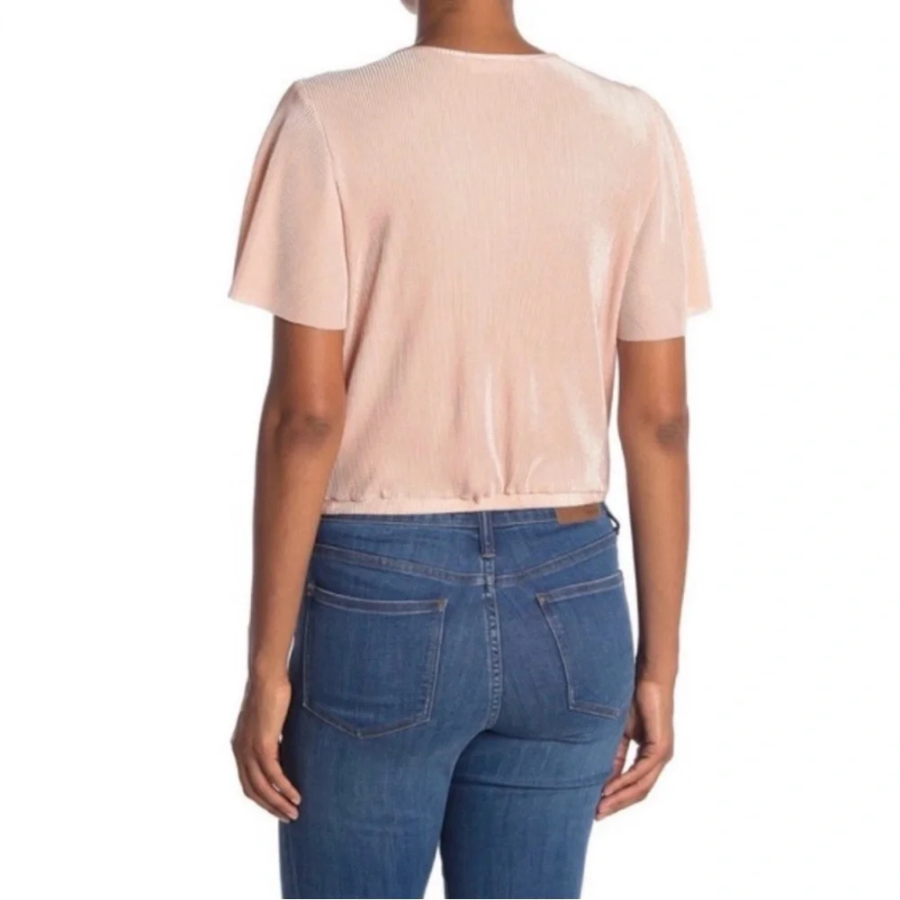 ASTR The Label Women's Short Sleeve Plisse Top - Picture 2 of 5